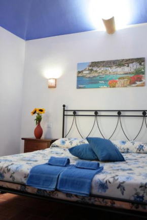  La Paranza Apartments  Трапани